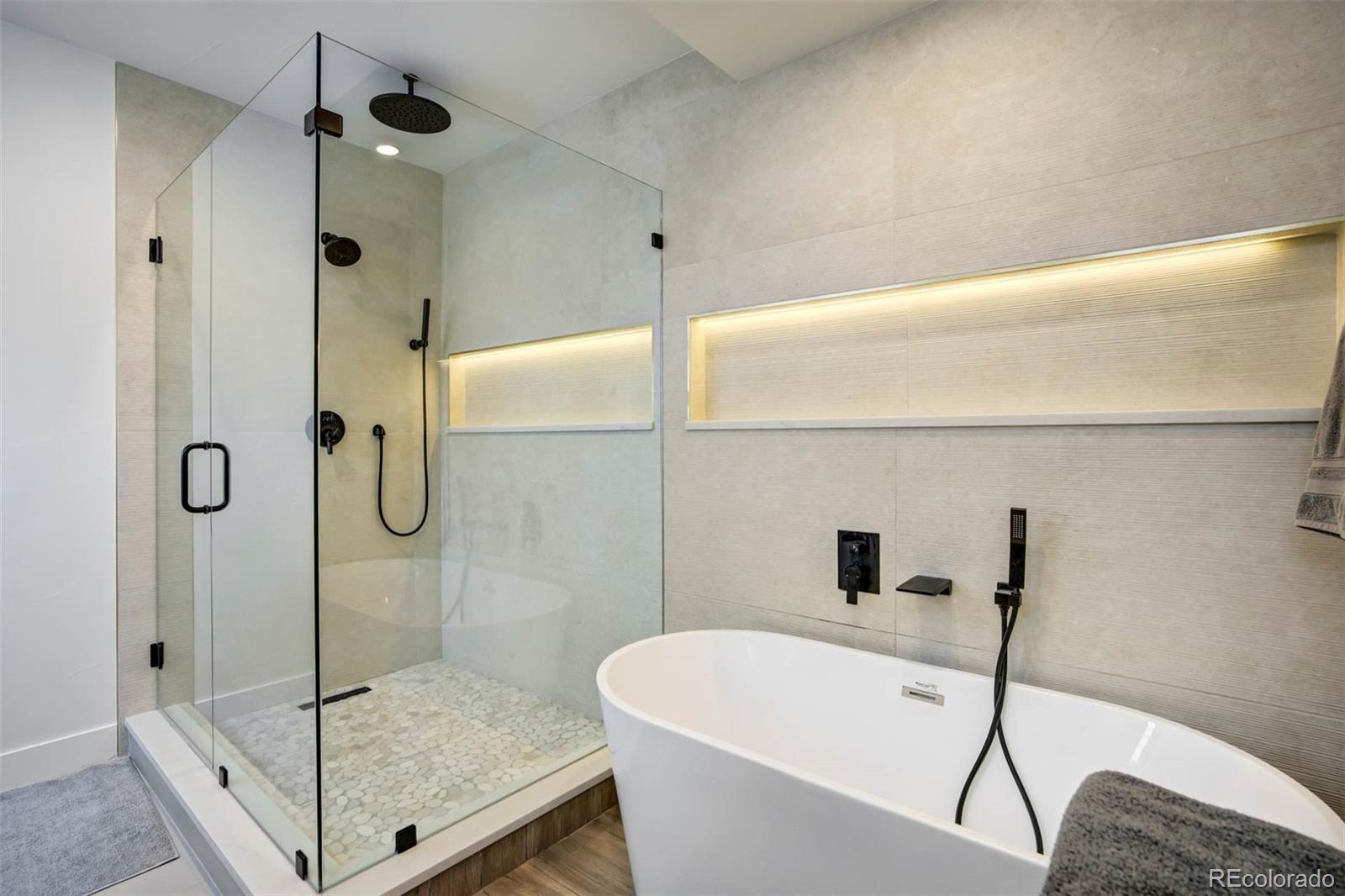 2526 S Lincoln Street