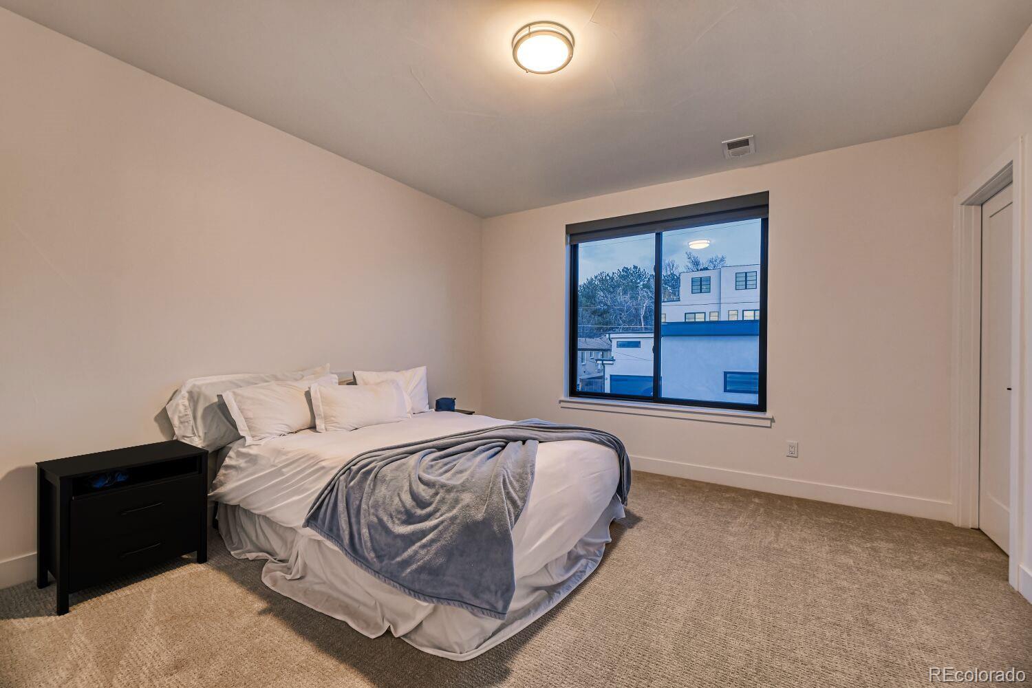 2526 S Lincoln Street