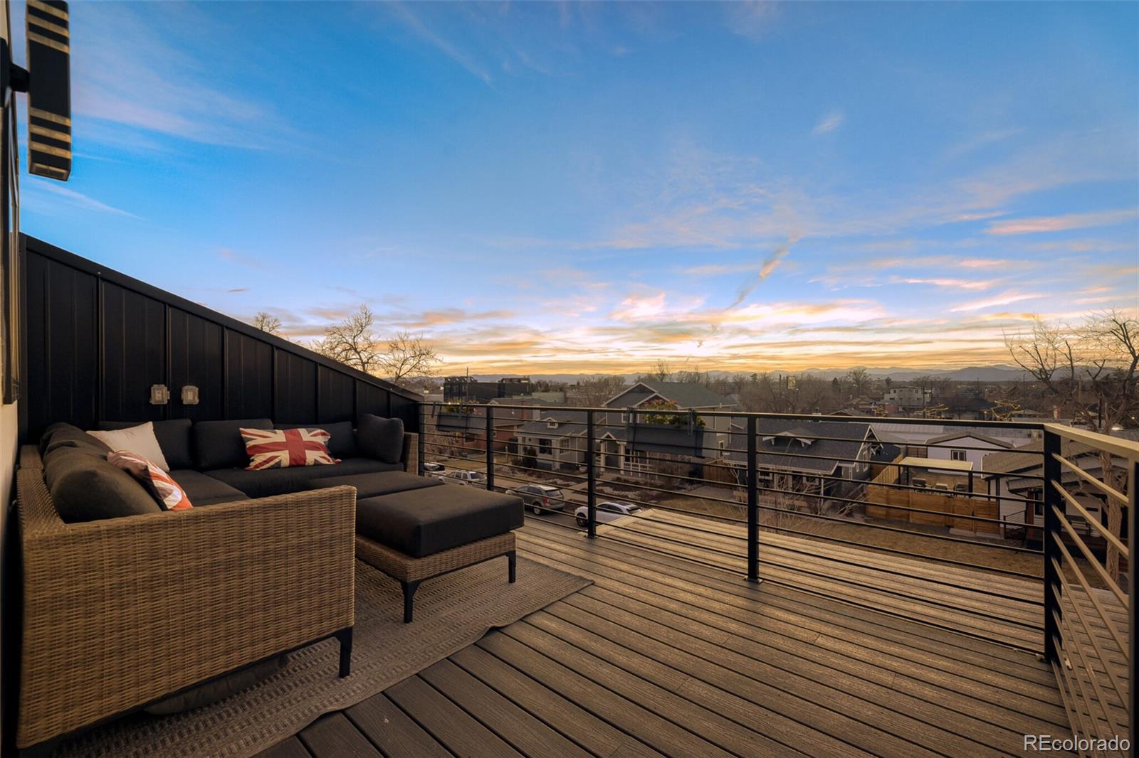 2526 S Lincoln Street