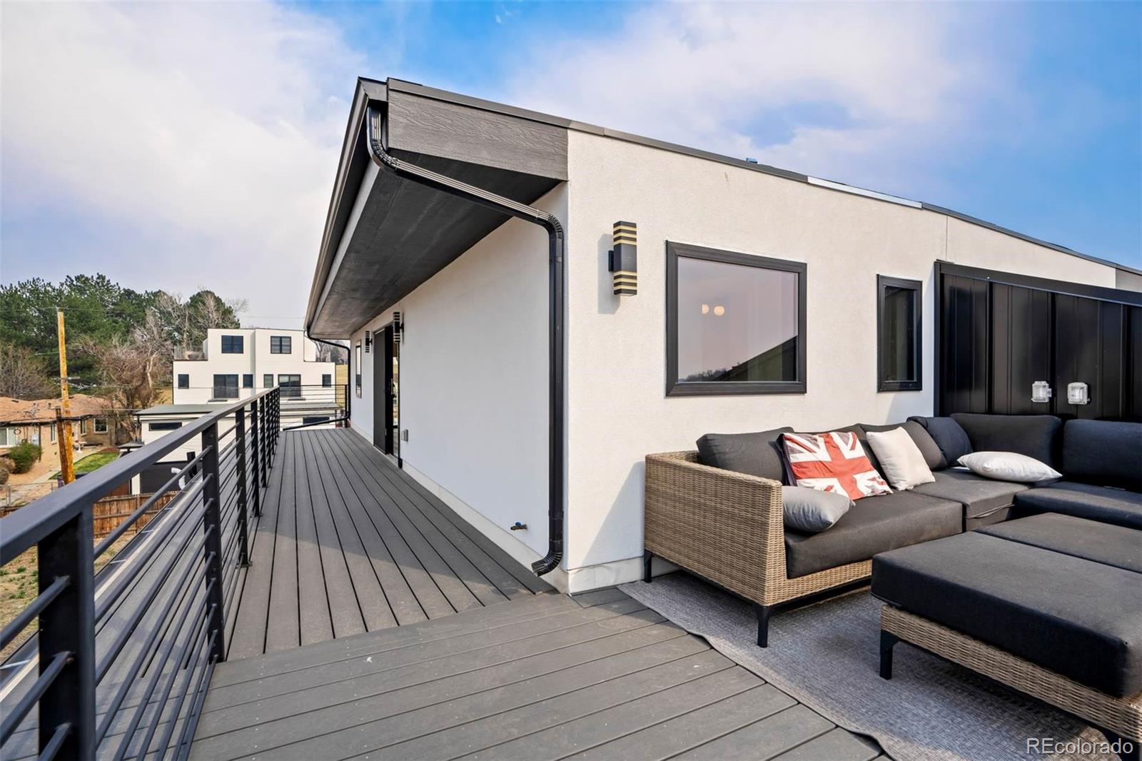 2526 S Lincoln Street