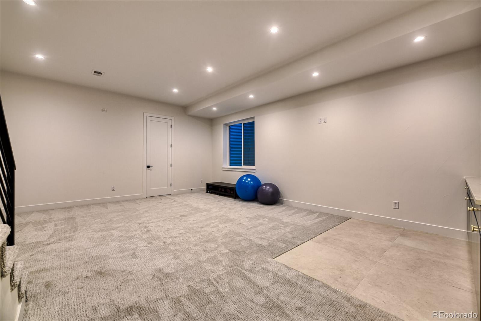 2526 S Lincoln Street