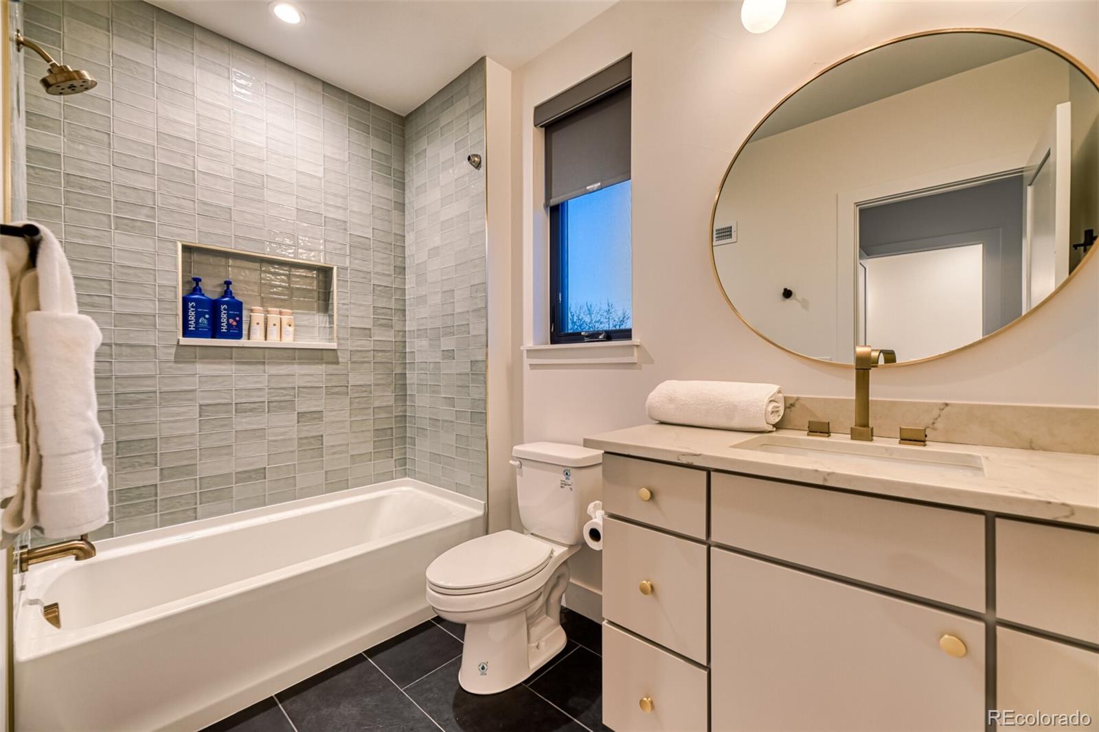 2526 S Lincoln Street