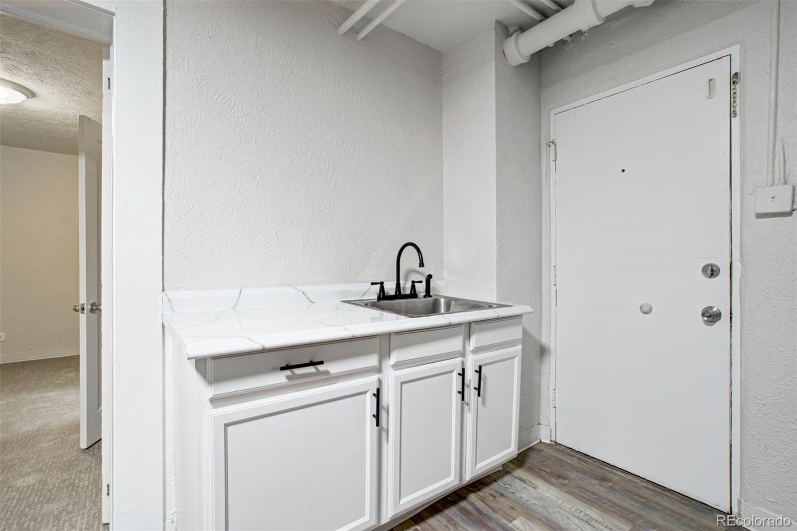 1182 Clermont Street Unit: 1B