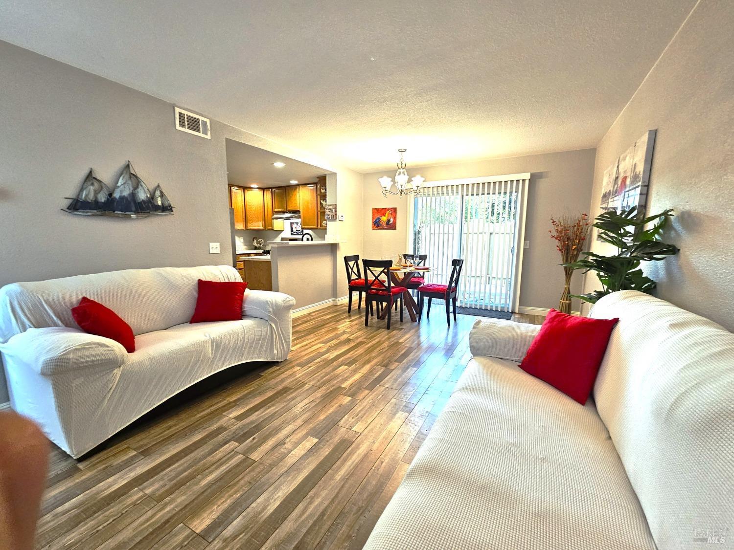 12 El Cerrito Court