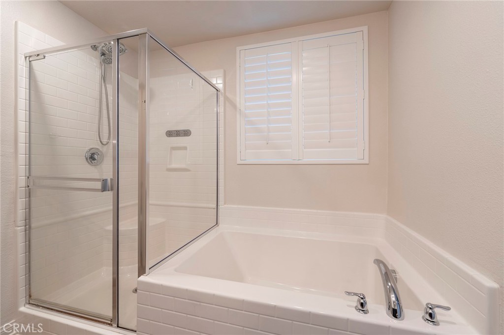 24604 Westwind Pl