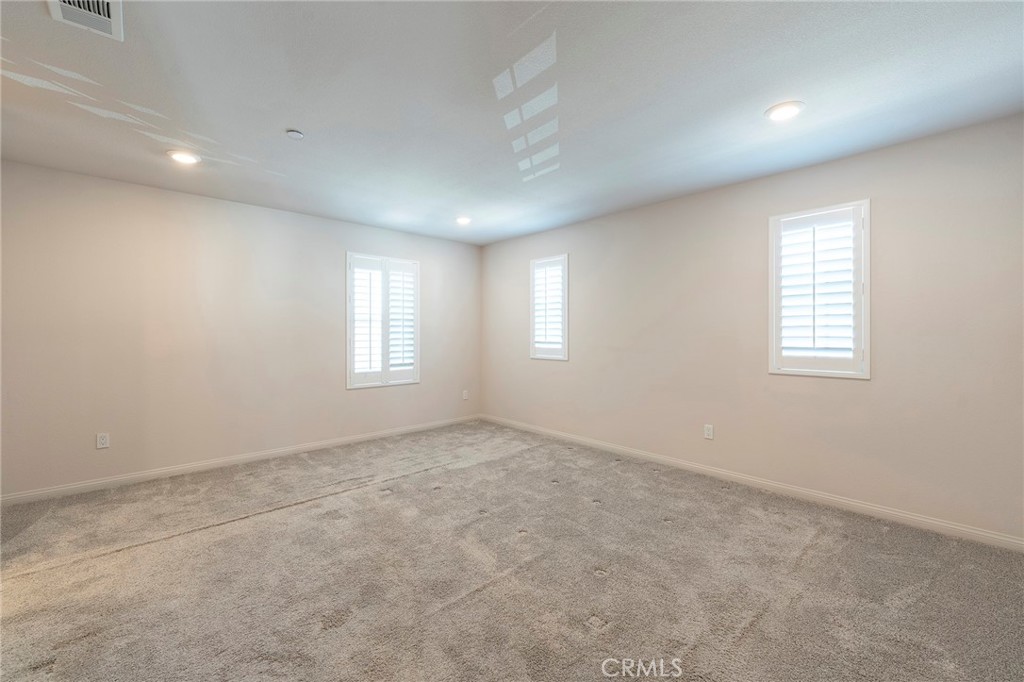 24604 Westwind Pl