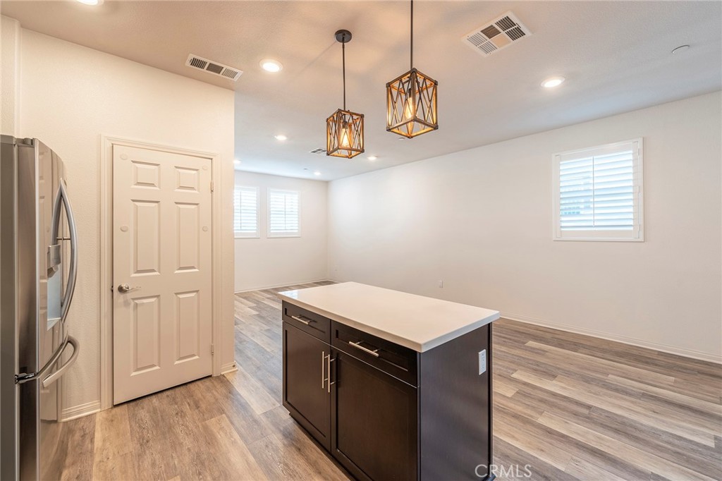 24604 Westwind Pl