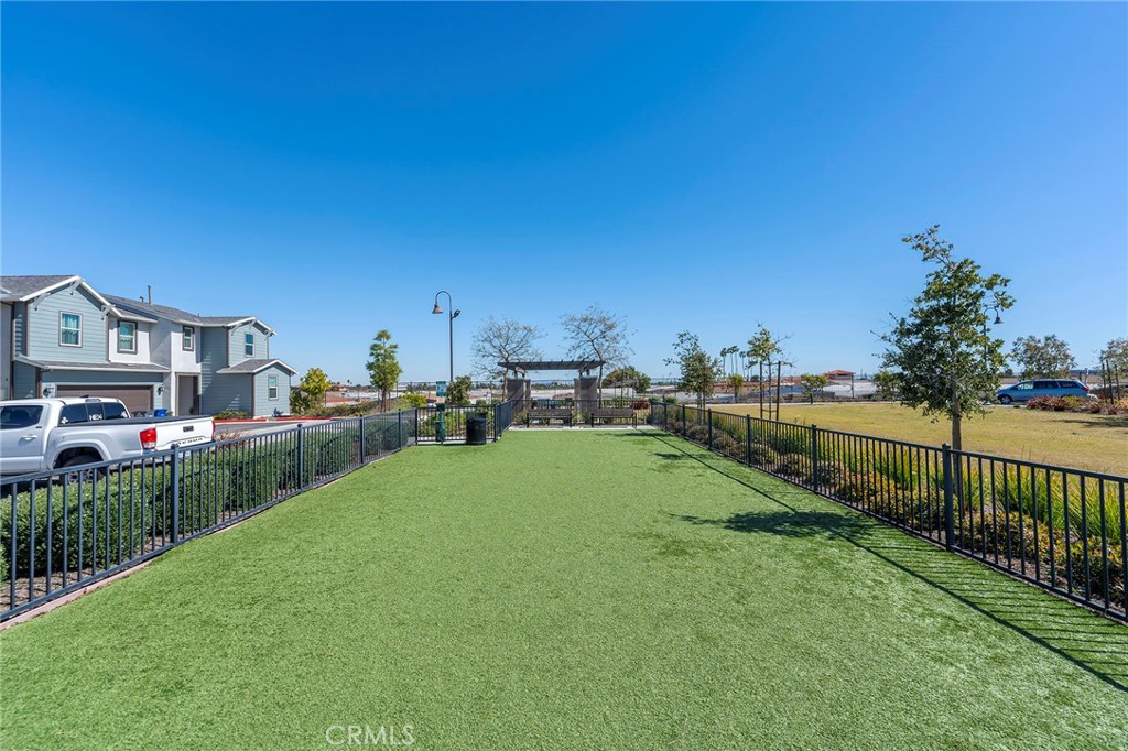 24604 Westwind Pl