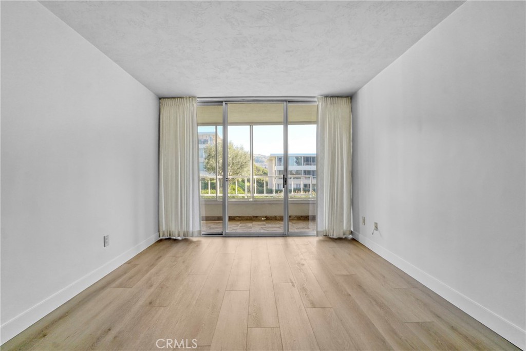 32700 Coastsite Drive 102