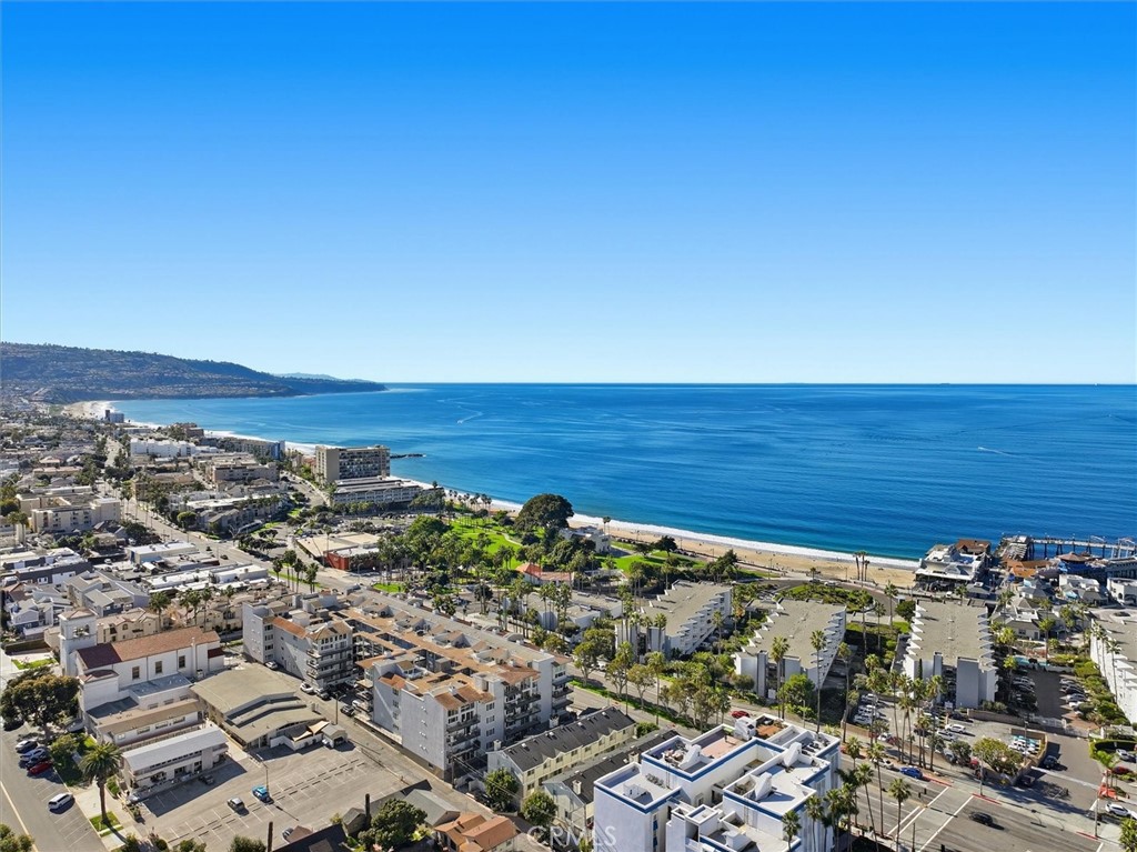 208 S Catalina Avenue