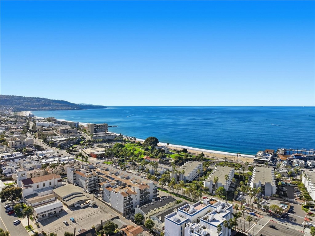 208 S Catalina Avenue