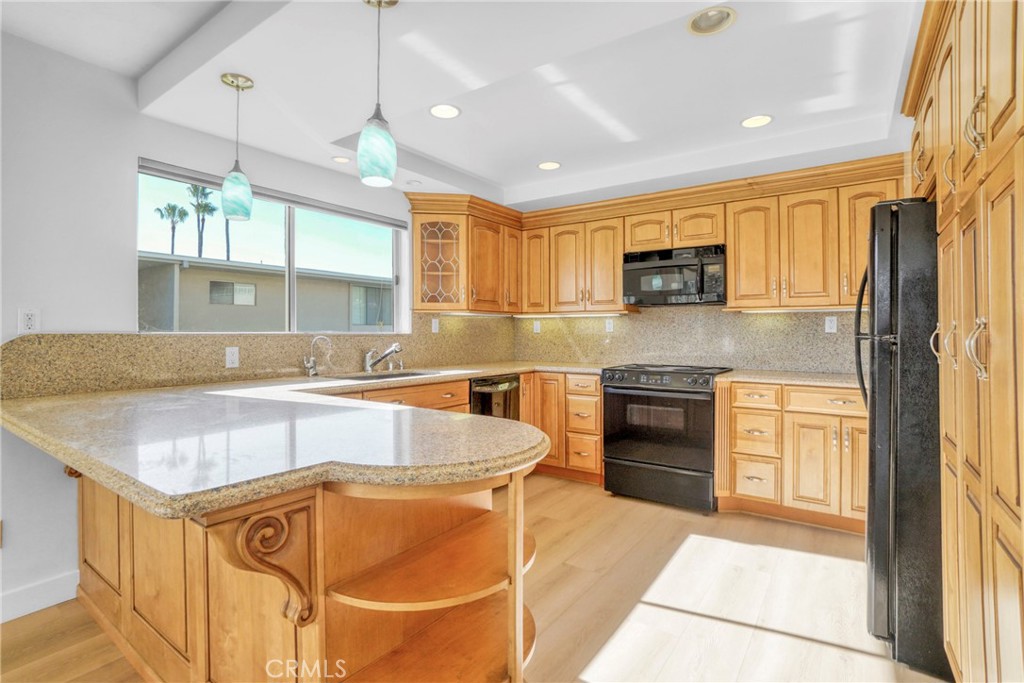 32700 Coastsite Drive 102