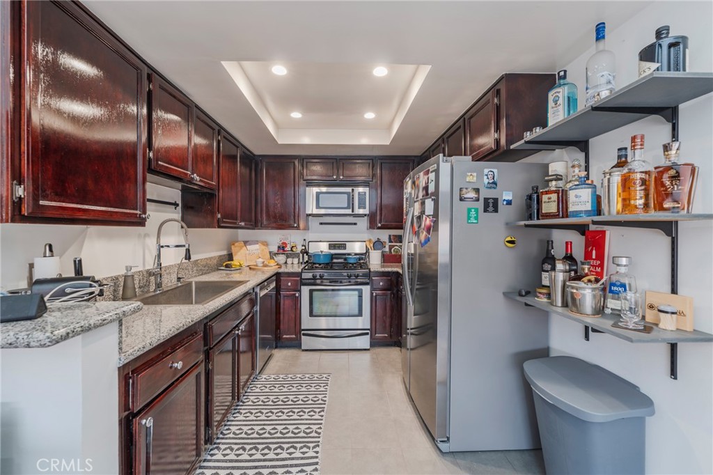 432 S Hamel Road 302