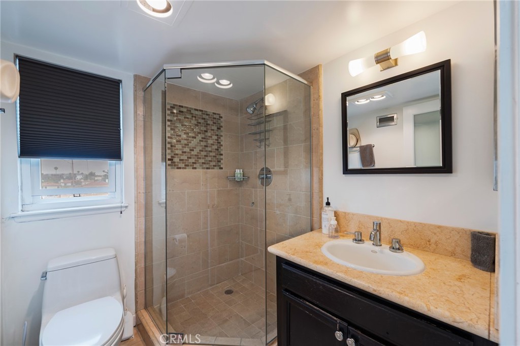 432 S Hamel Road 302