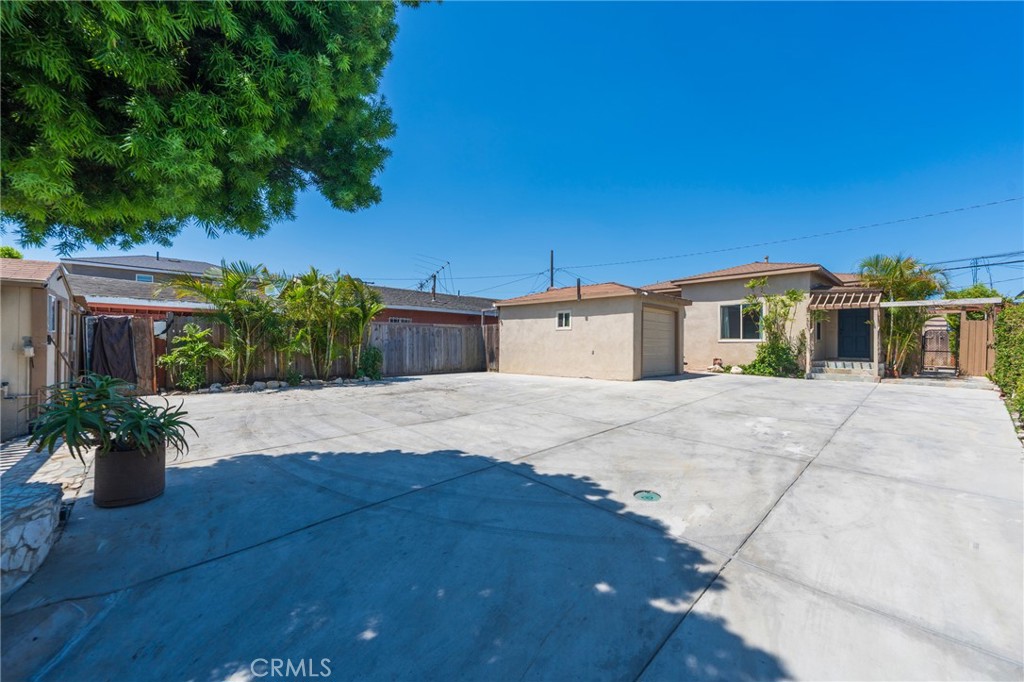 20423 Catalina Street