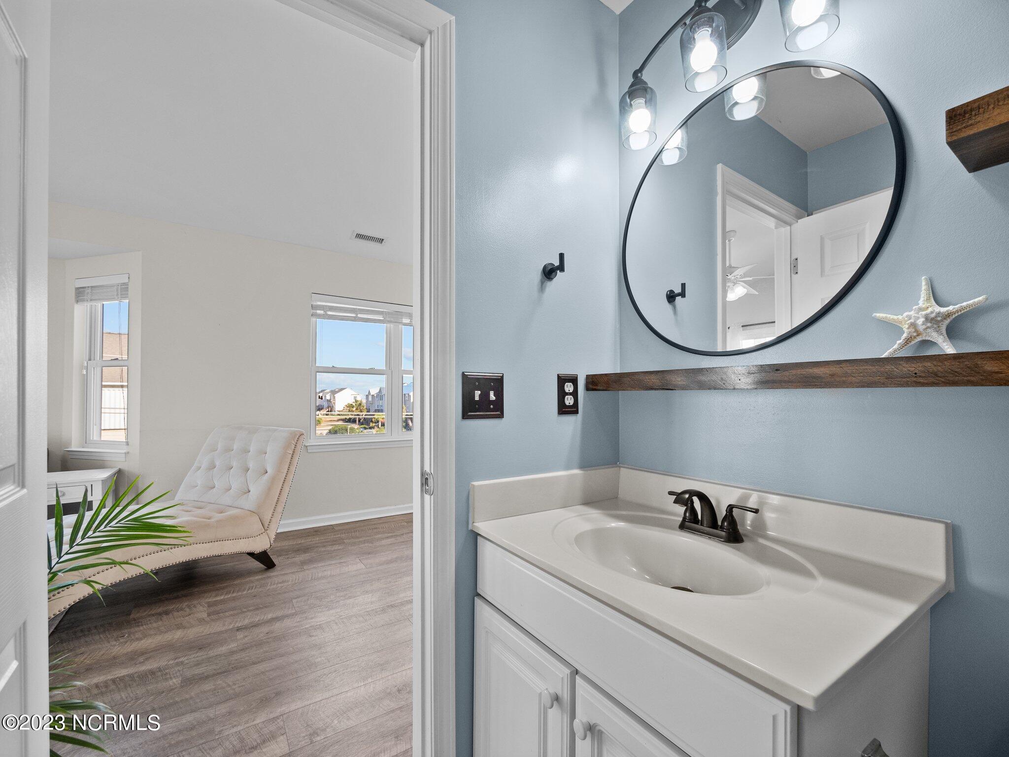 620 N Topsail Drive, C