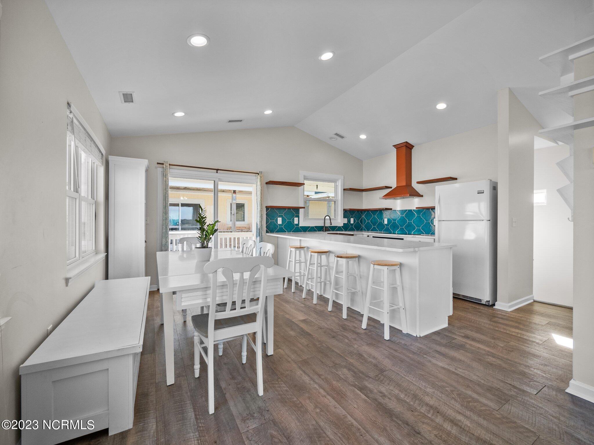 620 N Topsail Drive, C