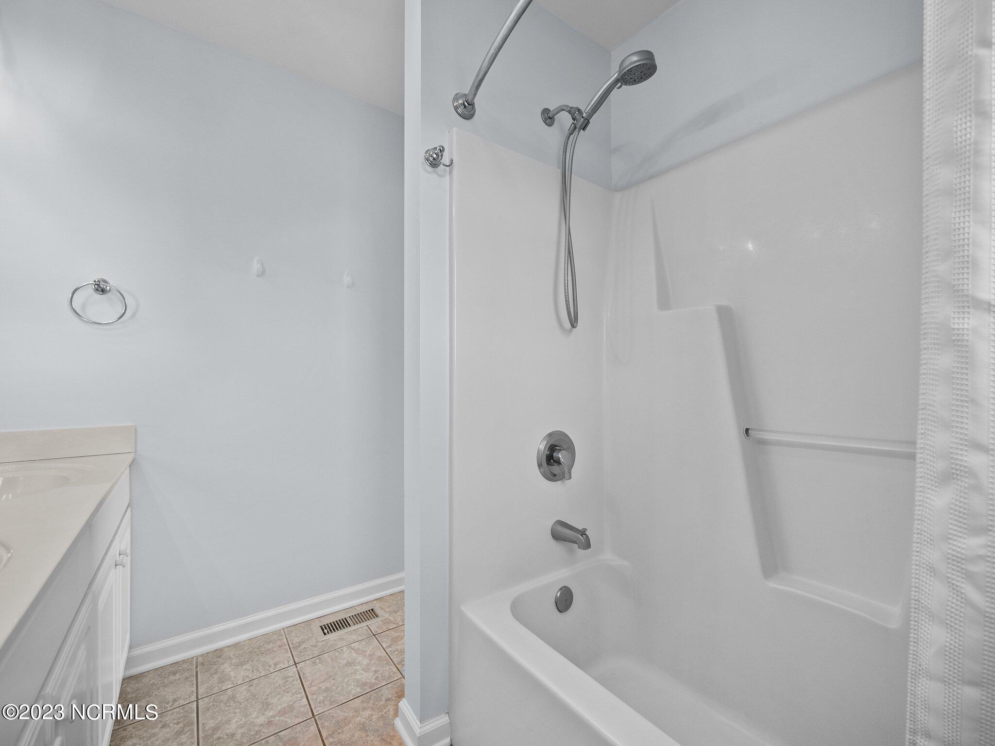 620 N Topsail Drive, C