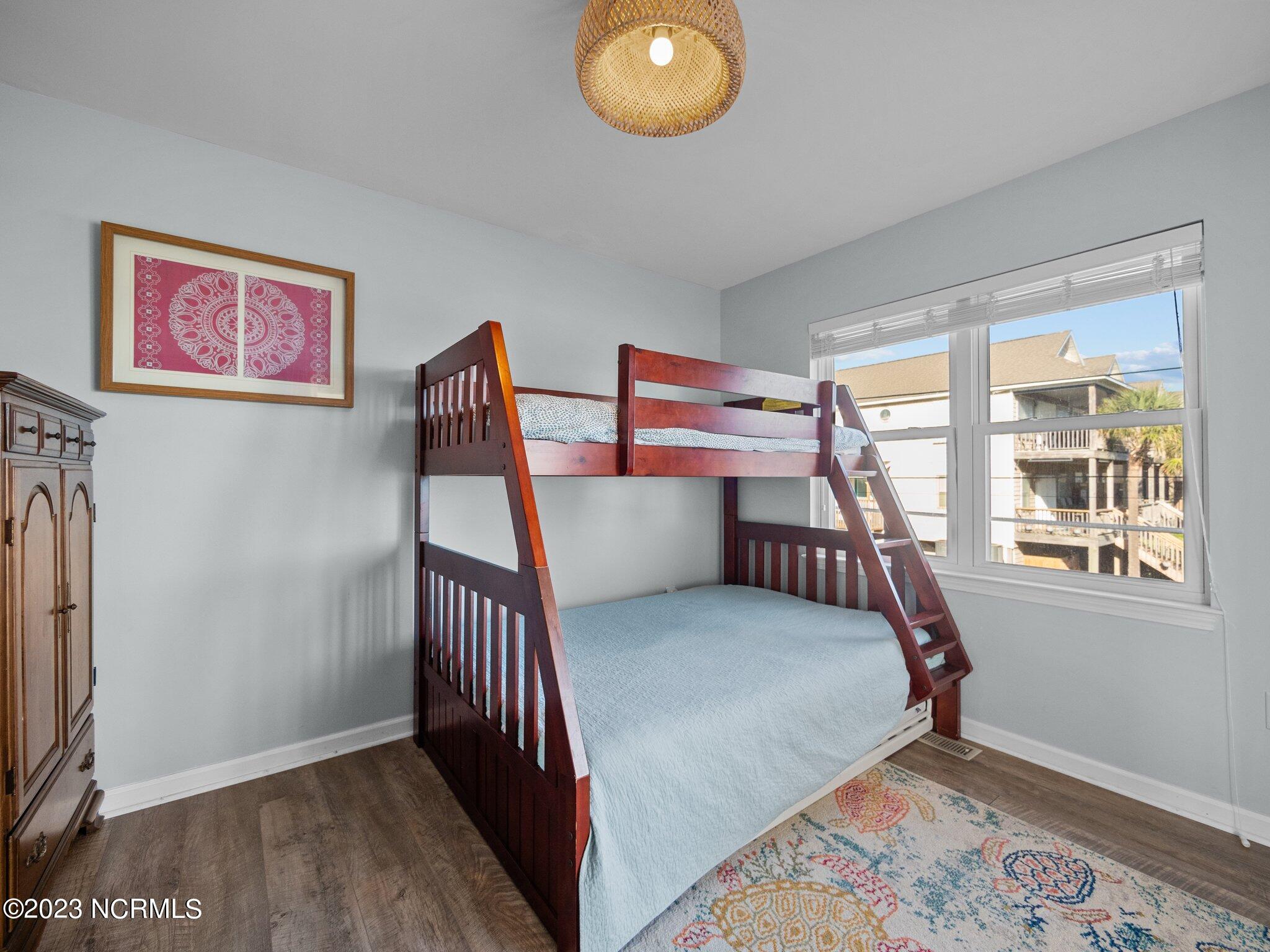 620 N Topsail Drive, C