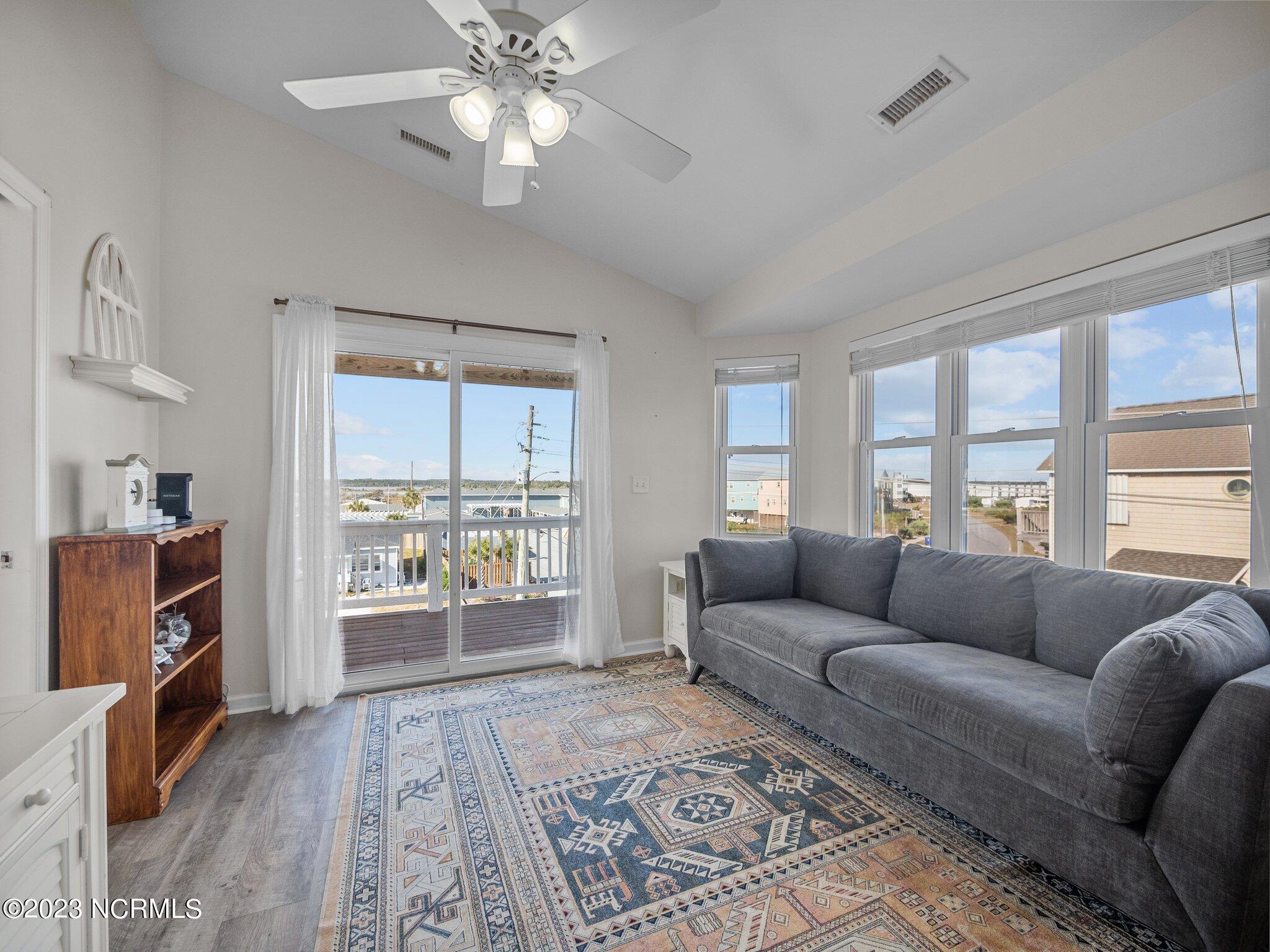 620 N Topsail Drive, C