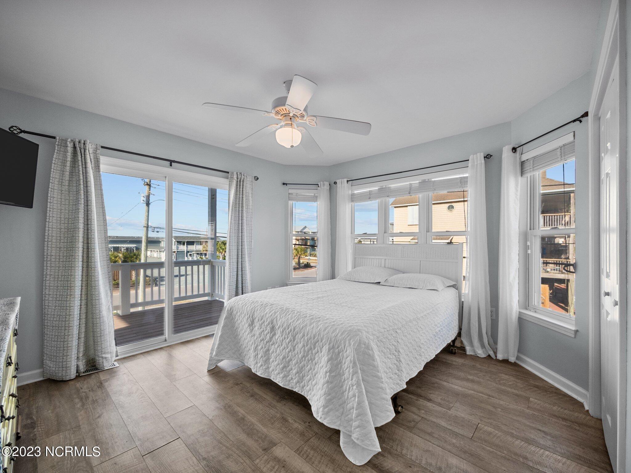 620 N Topsail Drive, C