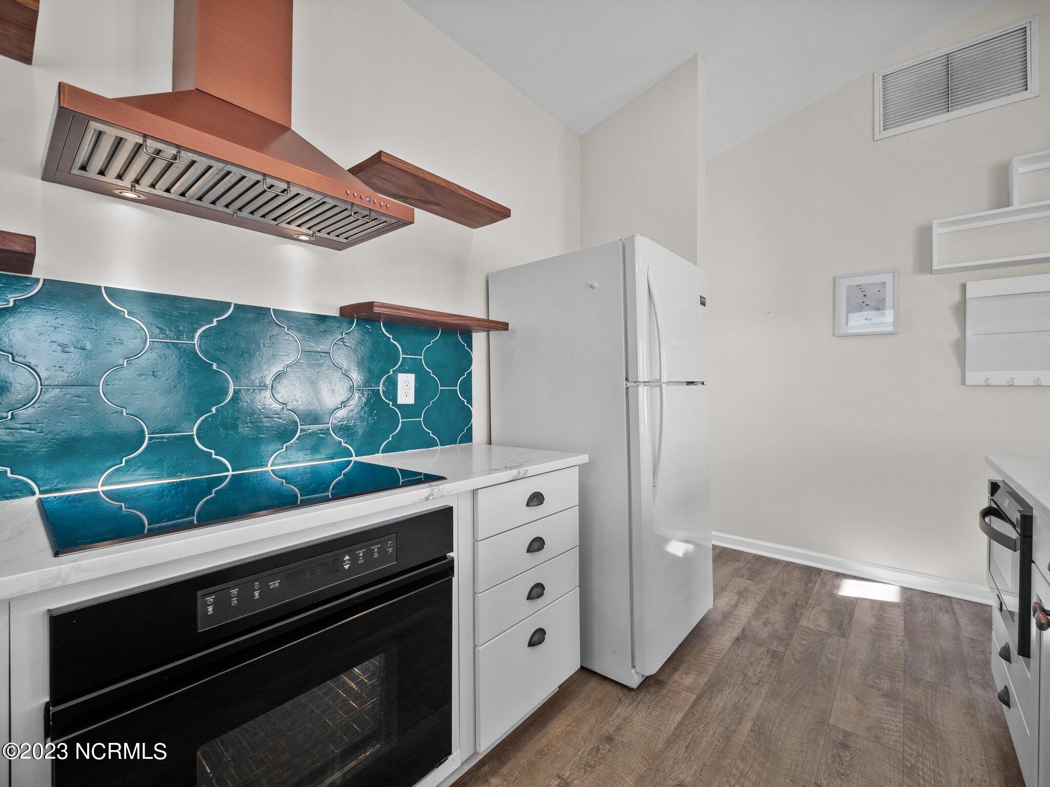 620 N Topsail Drive, C