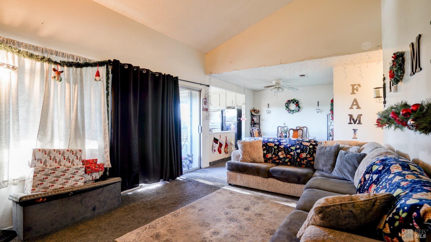 355 Parkview Ter #J8