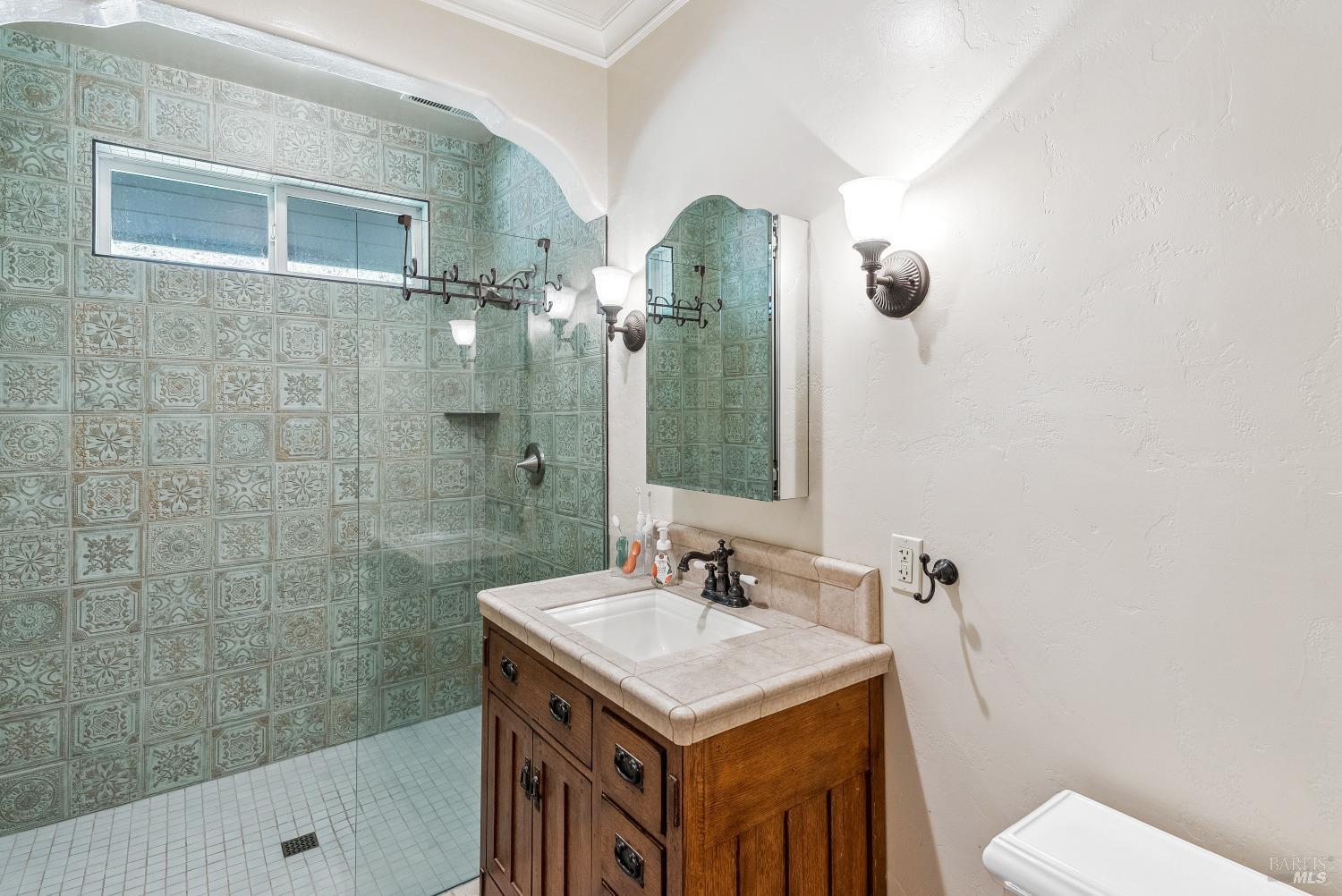 11900-12094 Hwy 116 Hwy