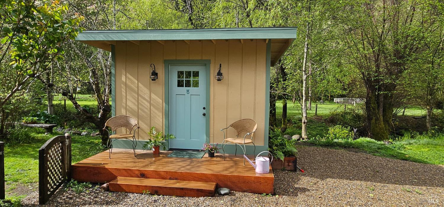 11900-12094 Hwy 116 Hwy