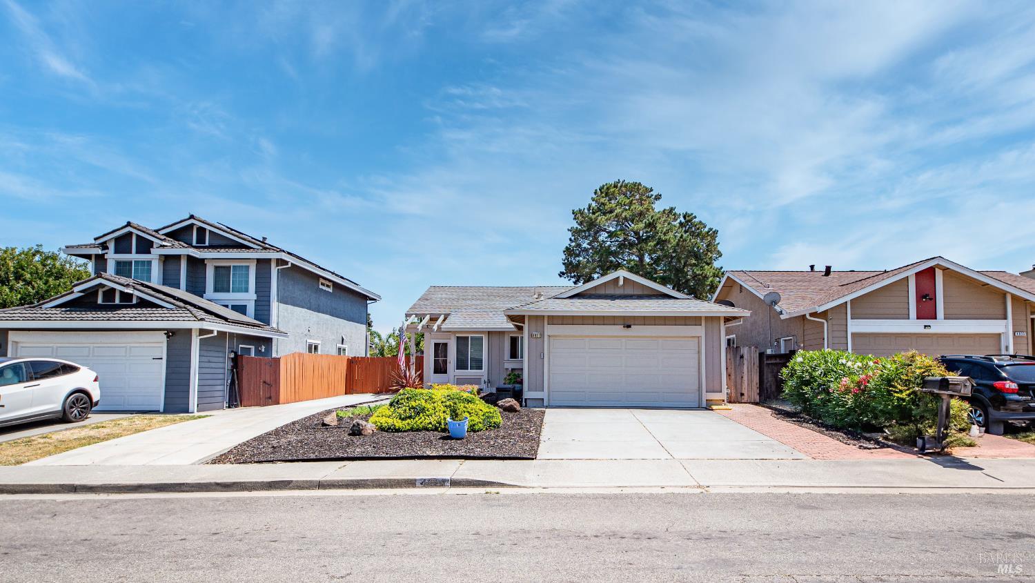 4927 Claremont Ct