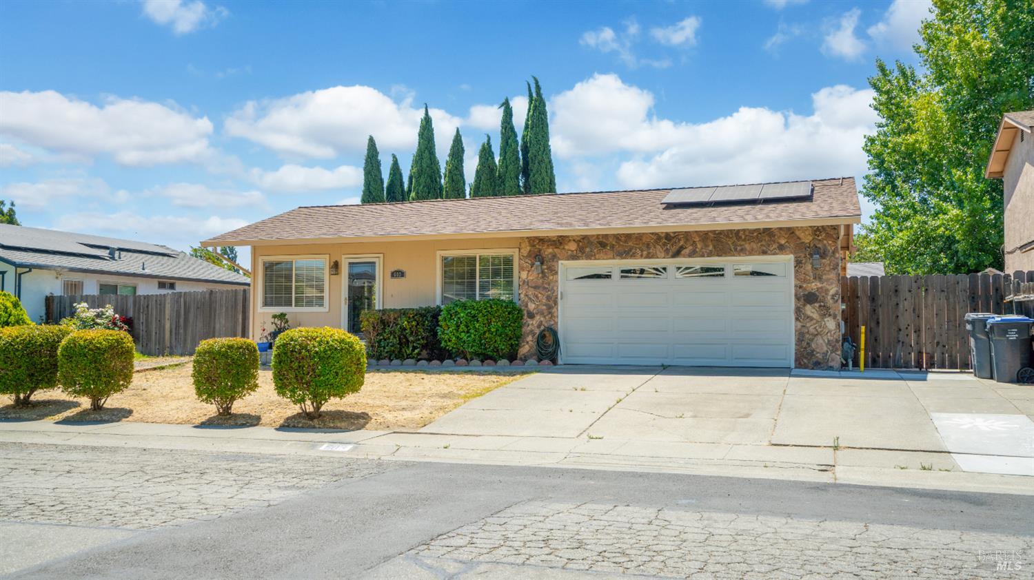 603 Charles Way