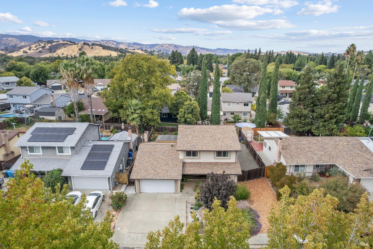 731 La Cruz Ln