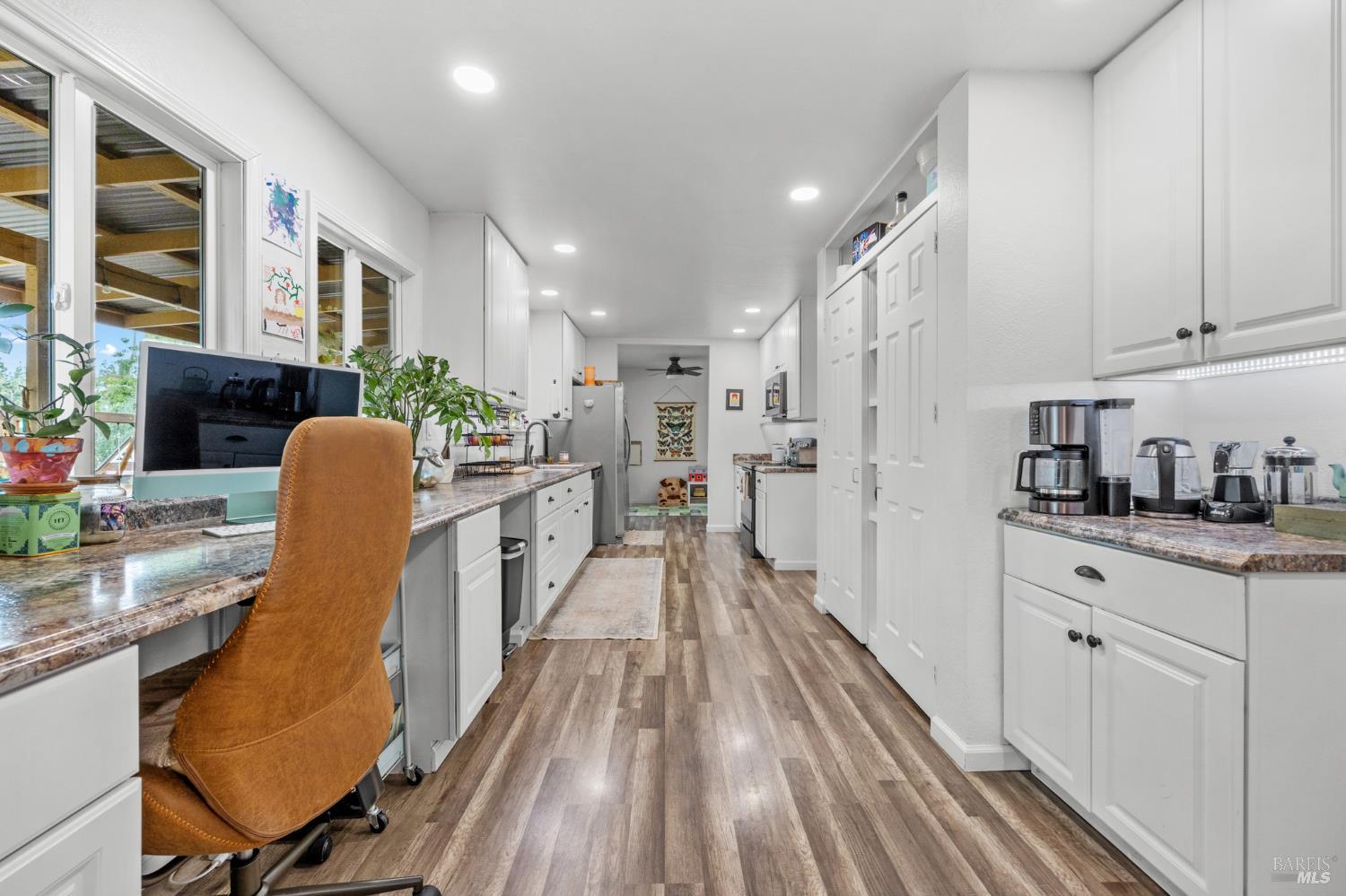 731 La Cruz Ln