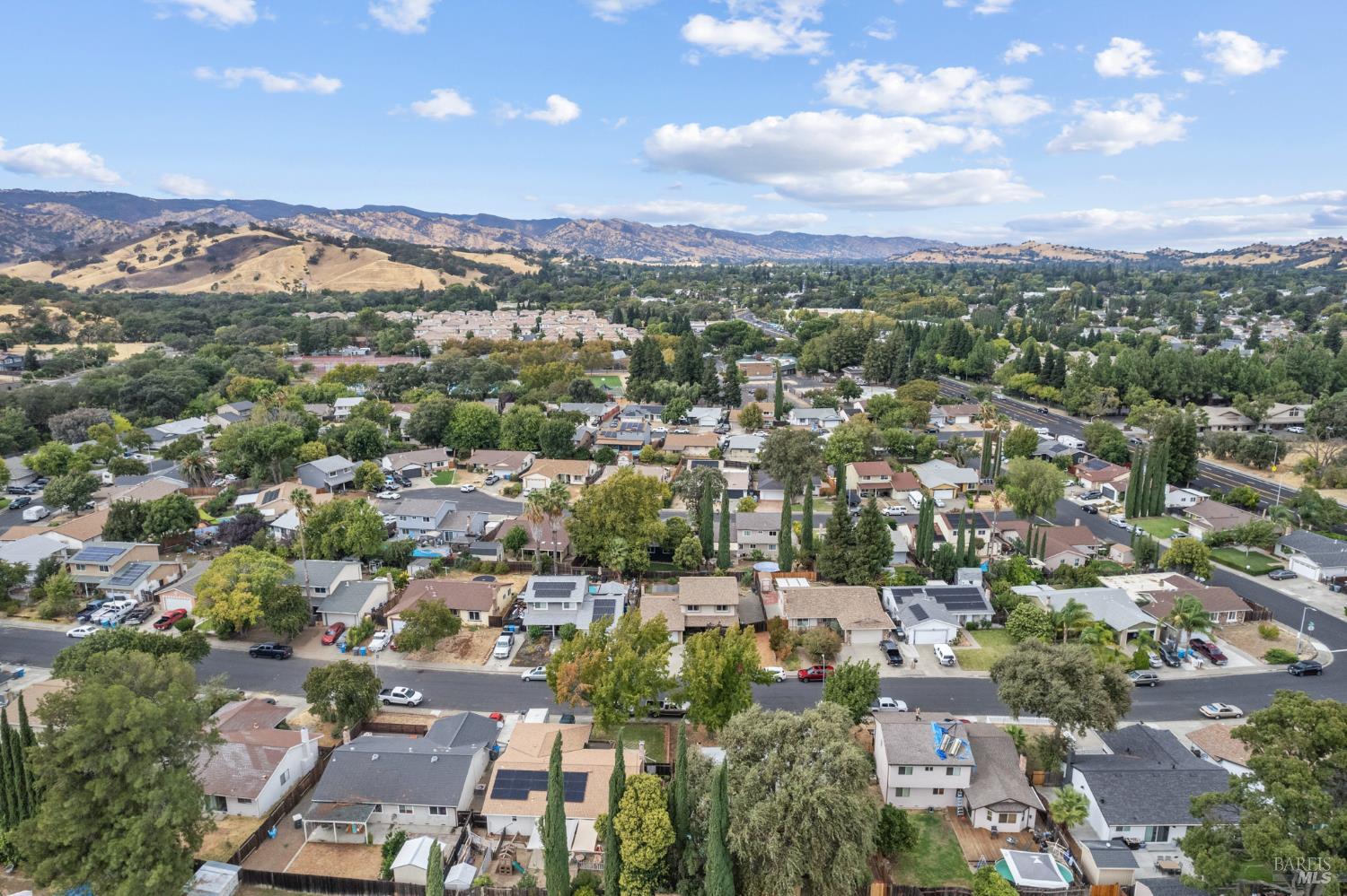 731 La Cruz Ln