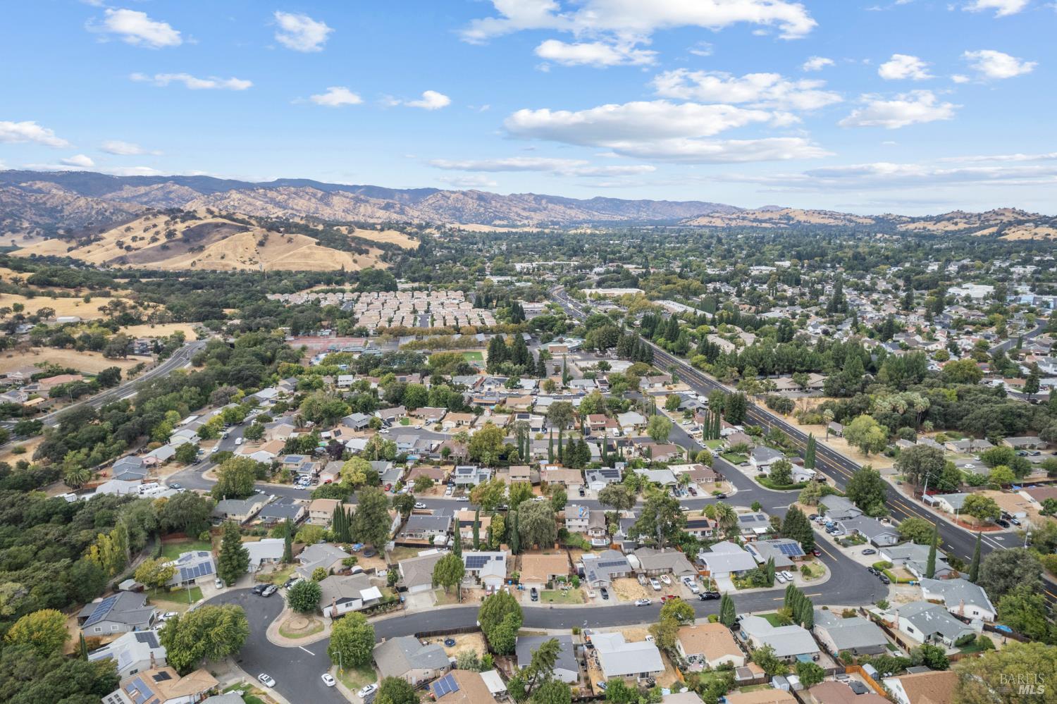 731 La Cruz Ln