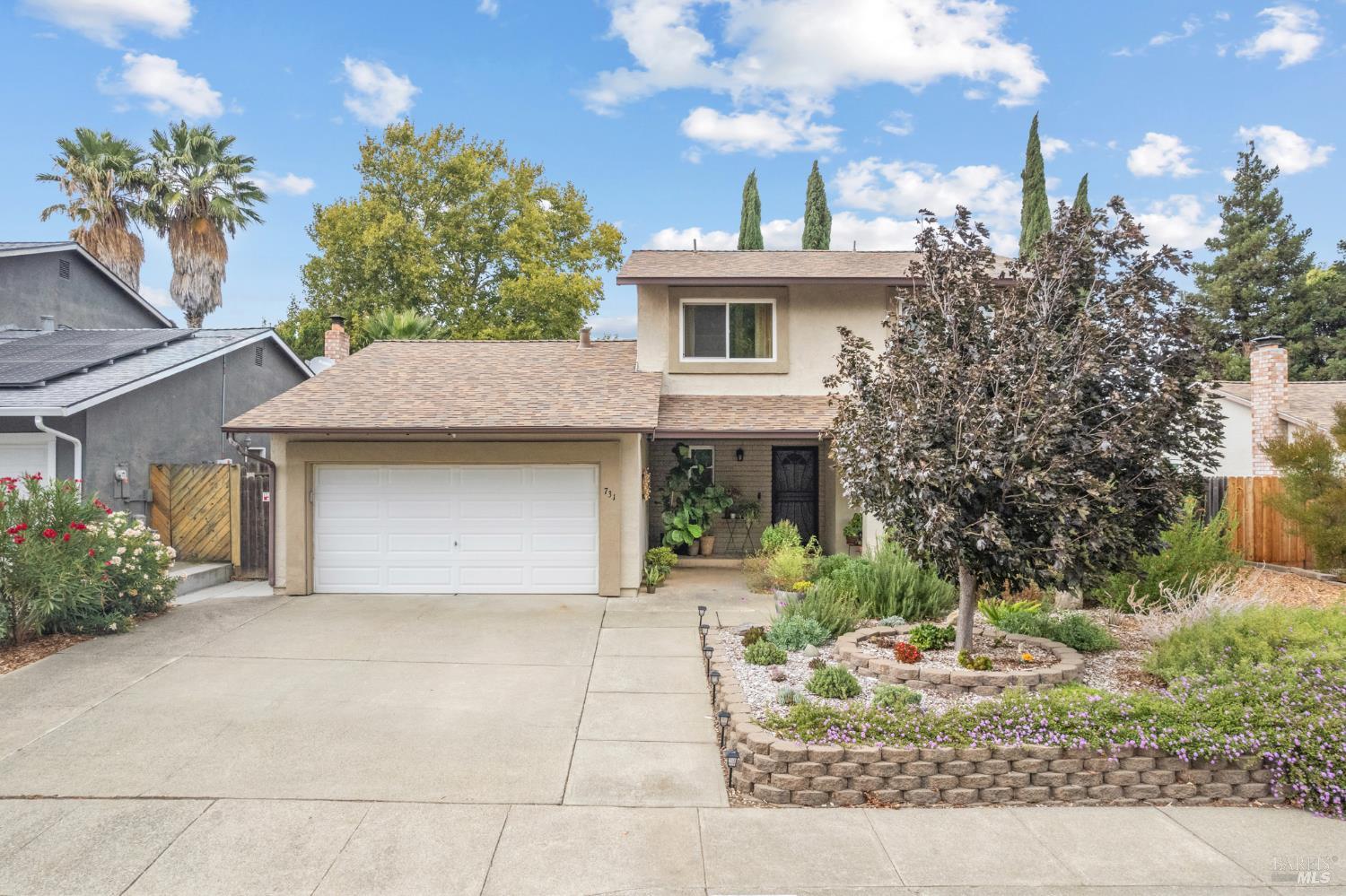 731 La Cruz Ln