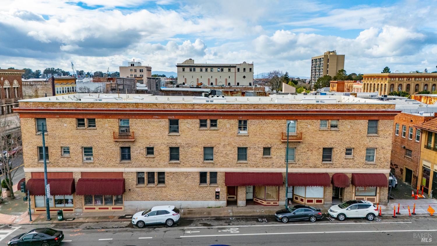 1711 Sonoma Boulevard