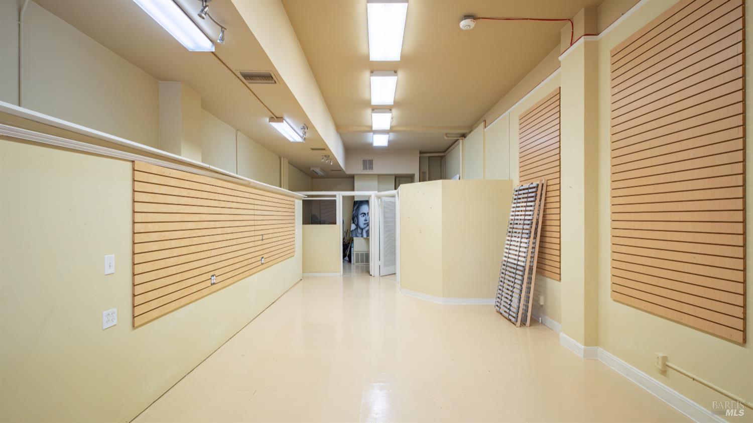 1711 Sonoma Boulevard