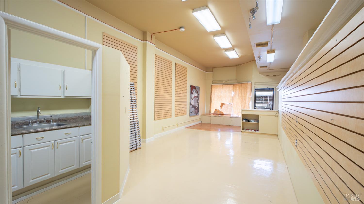 1711 Sonoma Boulevard