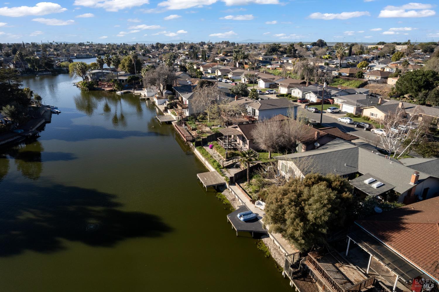 120 E Lake Drive