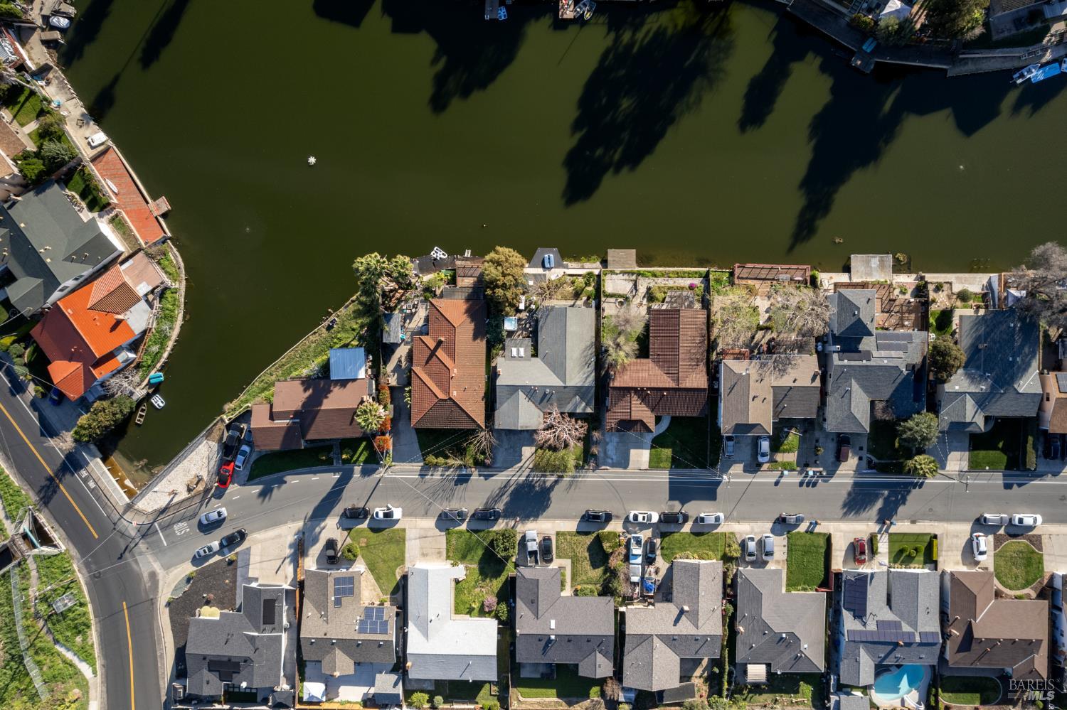 120 E Lake Drive