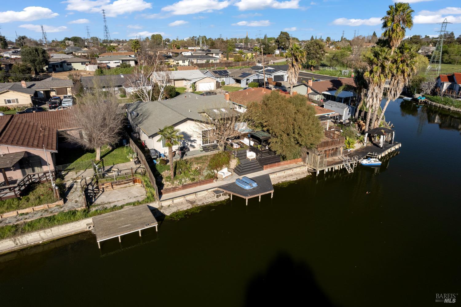 120 E Lake Drive