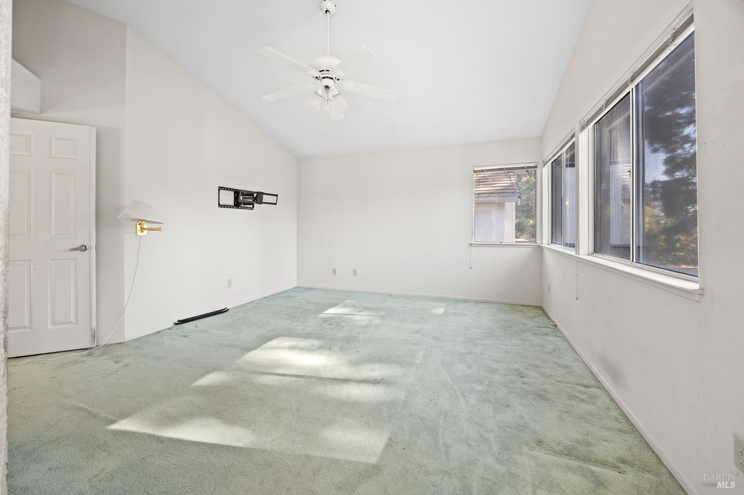 4529 Horseshoe Circle