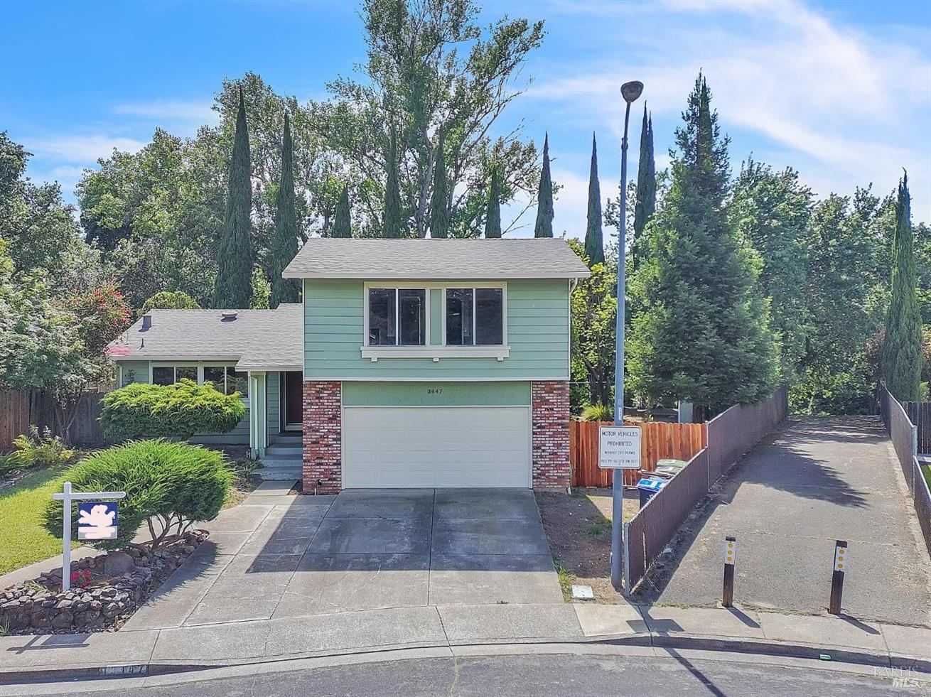 3447 Springfield Drive