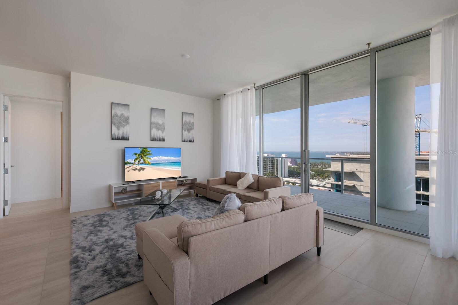 301 QUAY COMMONS #1405