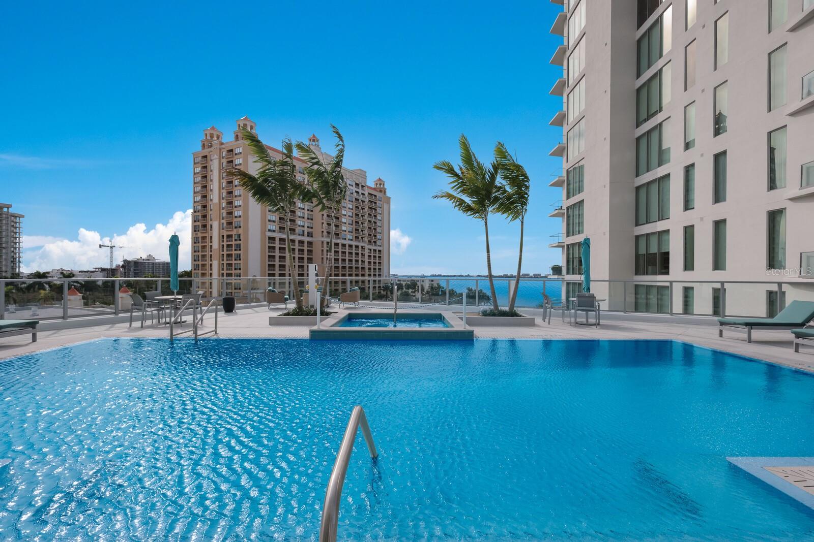 301 QUAY COMMONS #1405