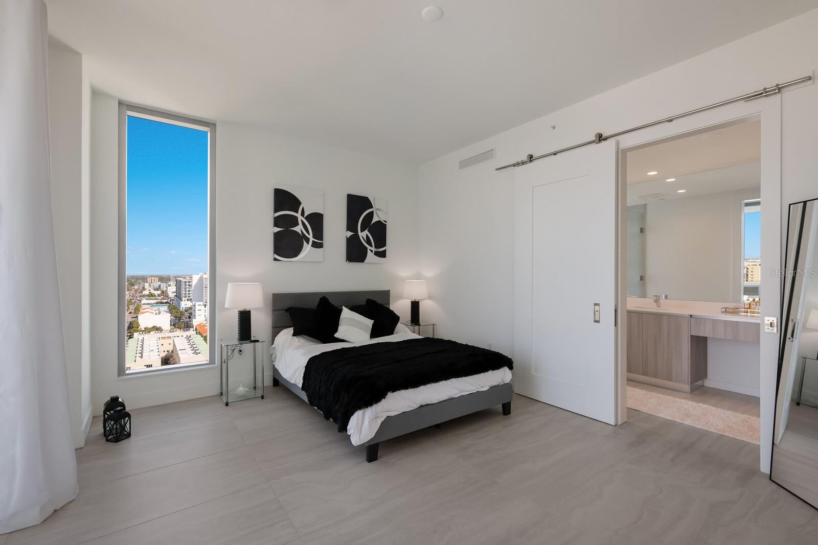 301 QUAY COMMONS #1405