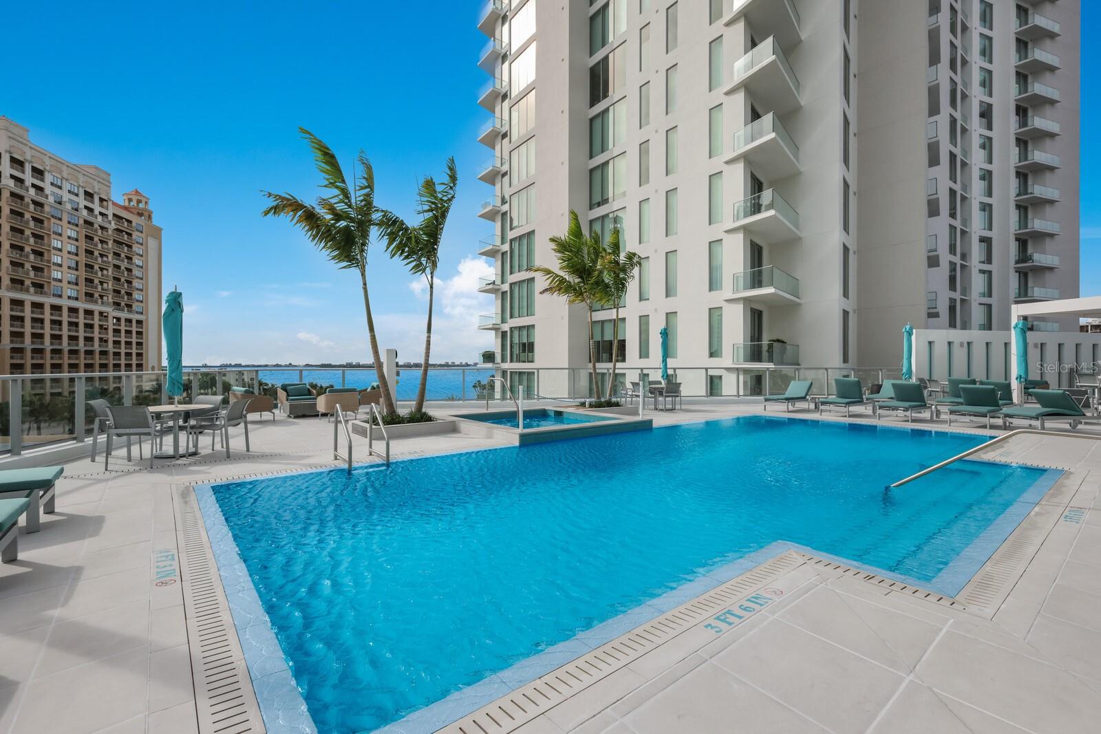 301 QUAY COMMONS #1405