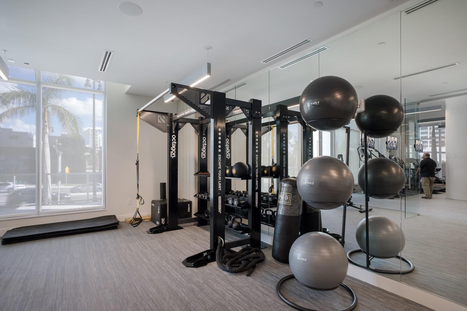 301 QUAY COMMONS #1405