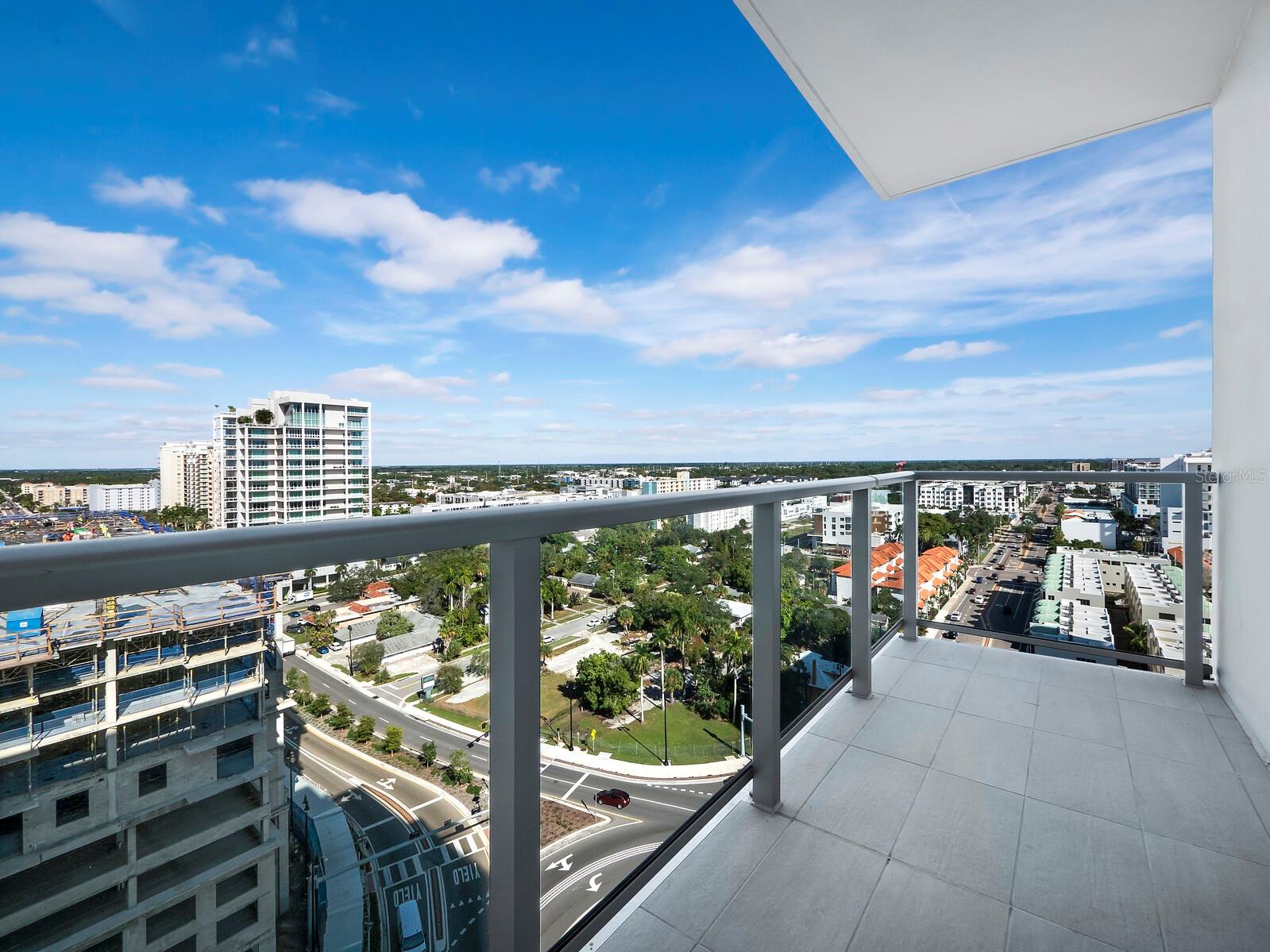301 QUAY COMMONS #1405